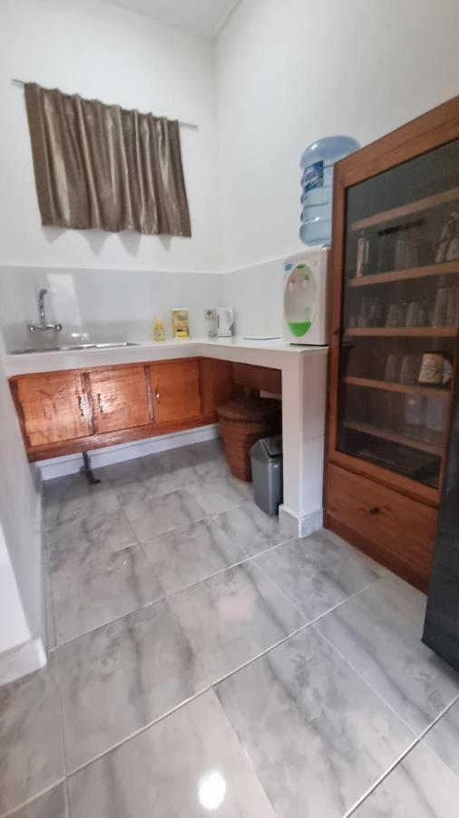 Catra Homestay Beach Apartments Candi Dasa  Ngoại thất bức ảnh