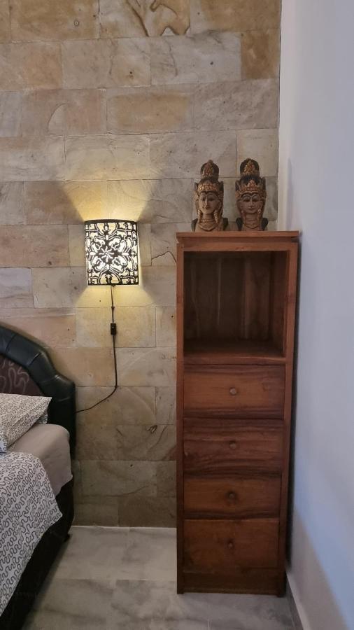 Catra Homestay Beach Apartments Candi Dasa  Ngoại thất bức ảnh