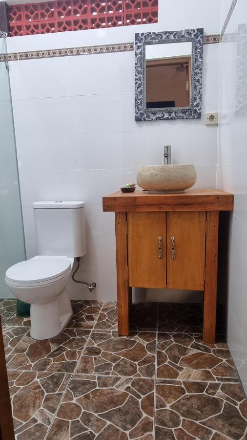 Catra Homestay Beach Apartments Candi Dasa  Ngoại thất bức ảnh